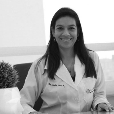 Dra. Sandra Arias
